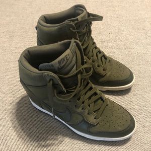 Nike Hi-Top Wedge